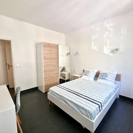 Cosy : 3 Marseille